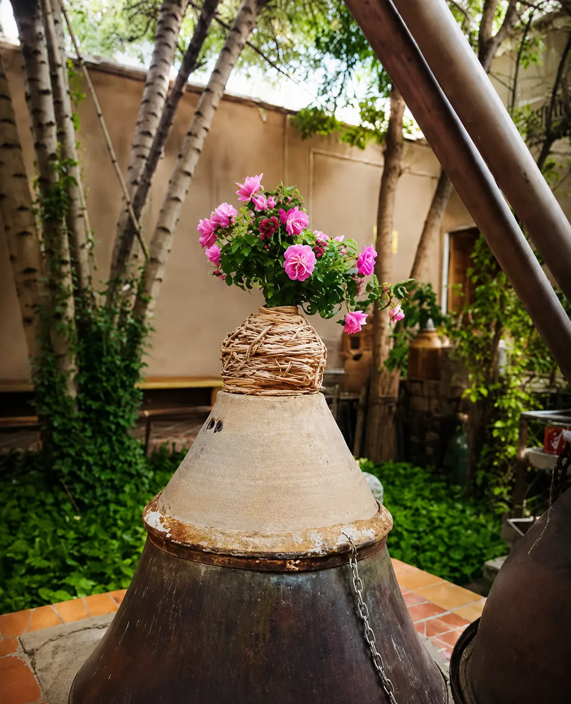 دیگ گلابگیری در موزه گلاب قمصر